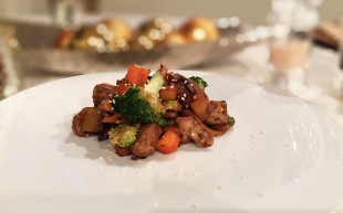 Zweierlei Filetspitzen mit asiatischem Gemüse 